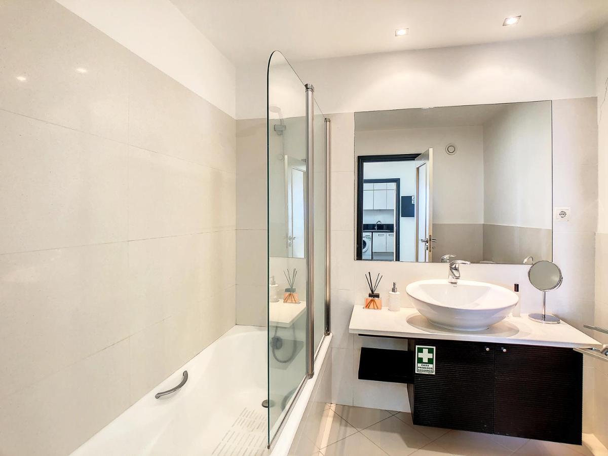 Rodamar Apartment By Lovelystay Funchal  Ngoại thất bức ảnh